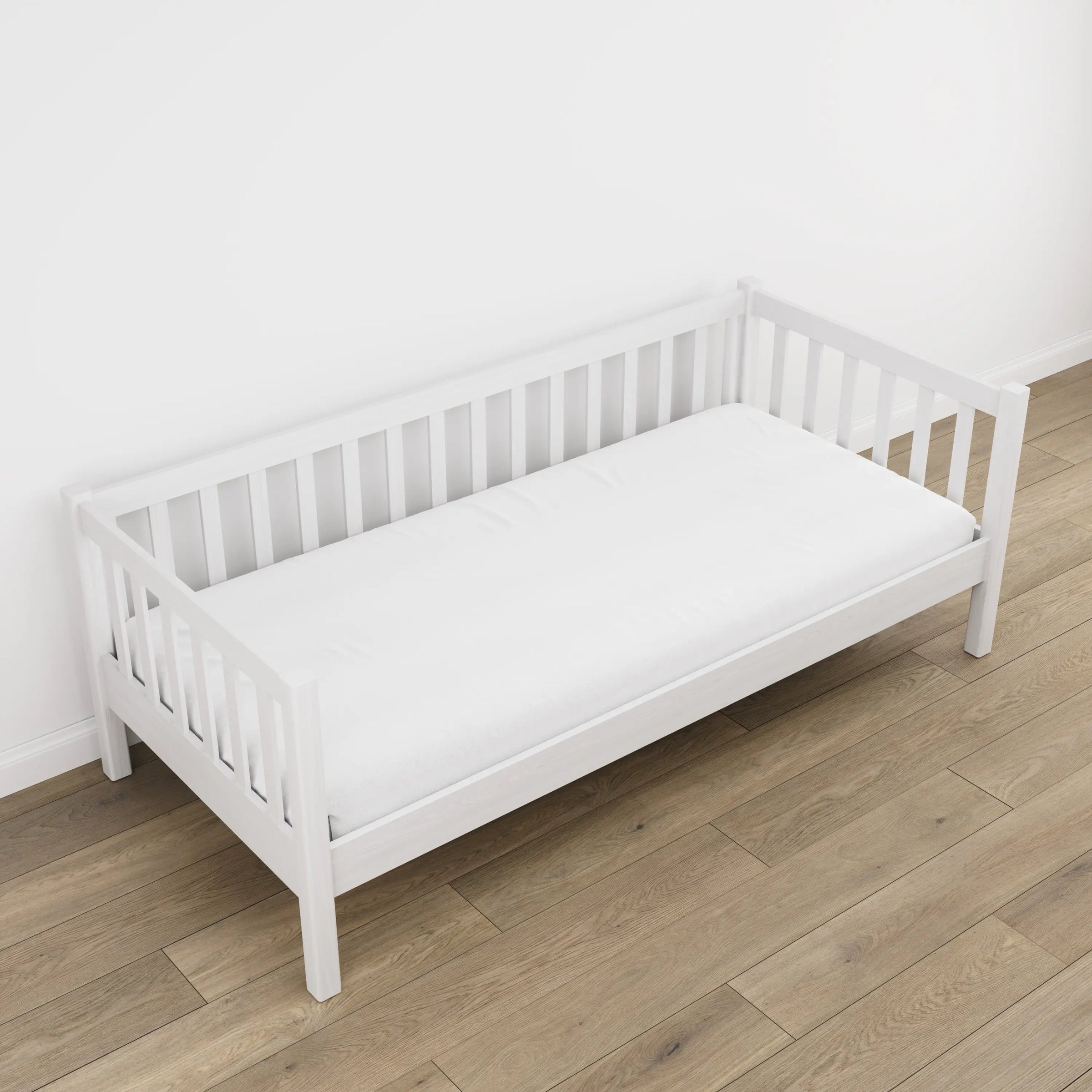 Łóżko sofa biały w pokoju dziecięcym – aranżacja scandi, drewniane