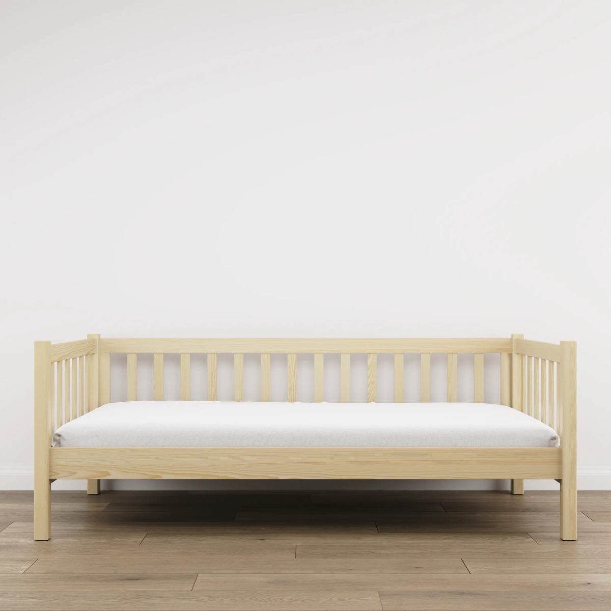 Łóżko sofa drewniane sosna bezbarwna – widok boczny, bryła i proporcje mebla