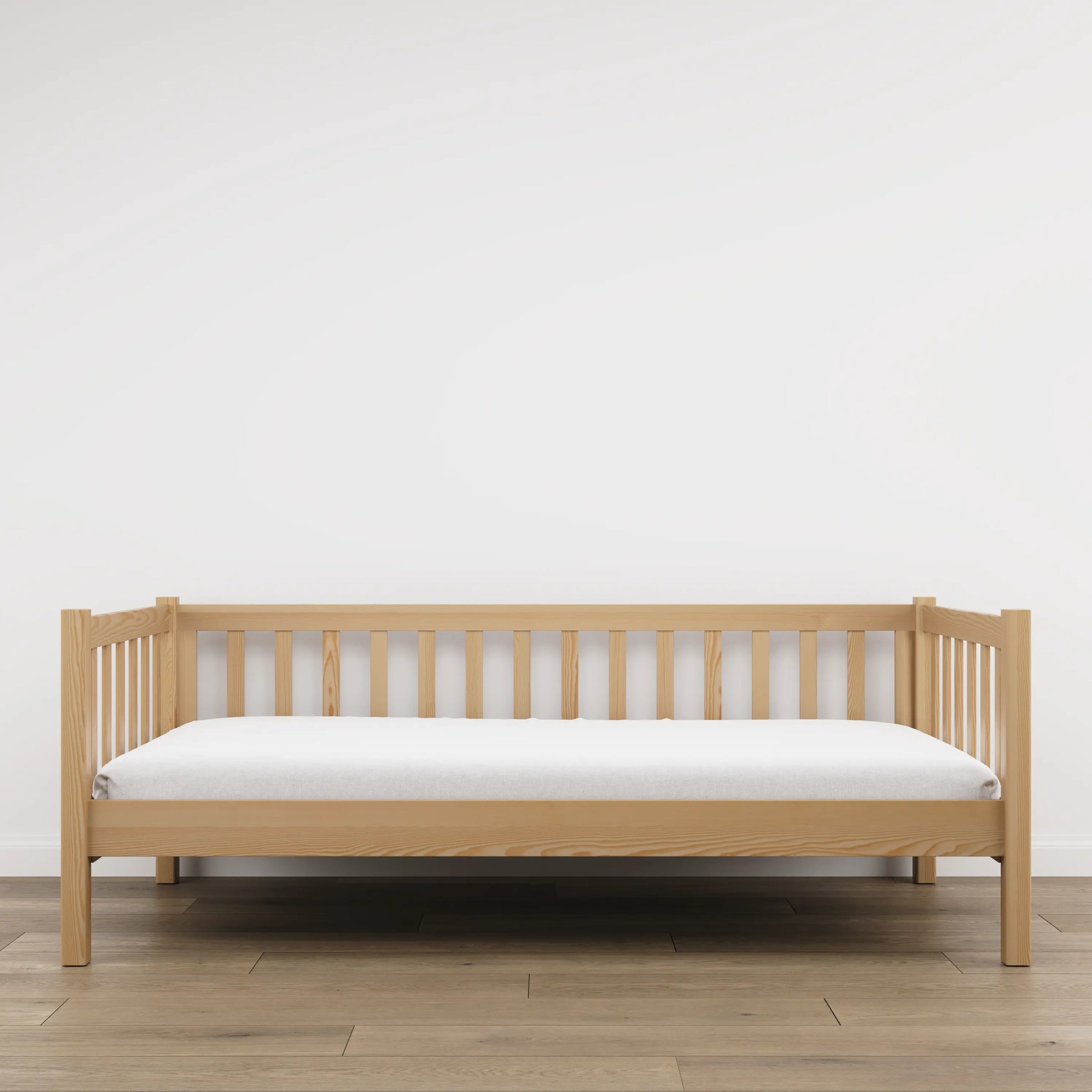 Łóżko sofa drewniane sosna naturalna – widok boczny, bryła i proporcje mebla